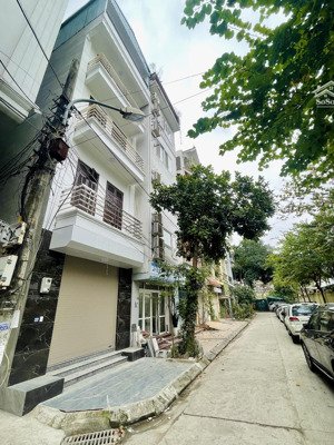 bán nhà 106 hoàng quốc việt 75m2_mt 5m - lô góc 3 mặt ngõ ô tô tránh - ngay kđt starlake