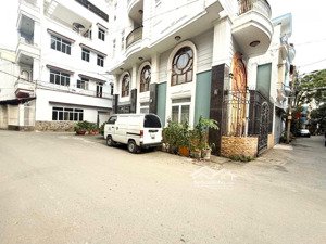 cách quận 10 chỉ 5p - nhà 5 tầng kiên cố - tổng diện tích sàn ~240m2 - đang khai thác ổn định ~40tr