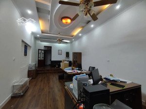 nhà phân lô phú thượng tây hồ - ô tô vòng quanh - vỉa hè - gara - gần hồ tây