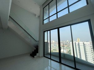 căn hộ thông tầng duplex 9,7 tỷ, 130m2, 3pn, 3wc, giá siêu hời!