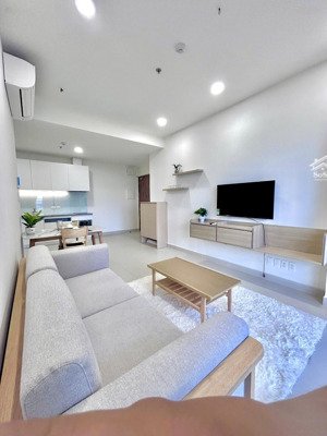 chính chủ cho thuê căn hộ 1 phòng ngủ nội thất nhật bản