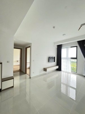 bán gấp căn 2pn2wc full nội thất, tầng cao view đẹp. full giá 2ty980. lh 