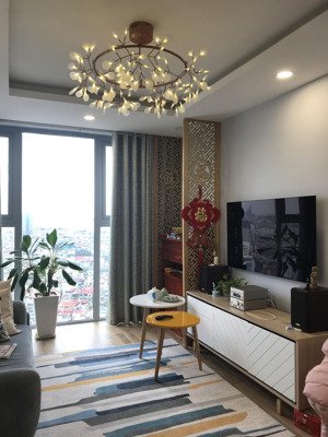 cc bán căn hộ 2pn 78m2 giá 6,2 tỷ lh: 