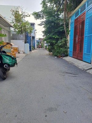 nhà 5 tầng hiếm - xe hơi ngủ trong nhà - shr - pháp lý chuẩn - kết cấu đẹp giá chỉ 8.86 tỷ còn tl