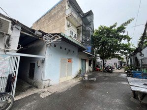 đất rẻ nhất q2 đơn giá ~134tr/m2. 9,68 x 23m công nhận 216,7m2 giá đầu tư 29 tỷ