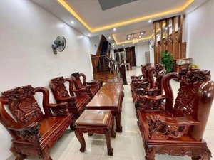 nhà 1 trệt 3 lầu gò vấp. ngay vincom phan văn trị. full nội thất. xe hơi đậu cửa. giá 9 tỷ 9