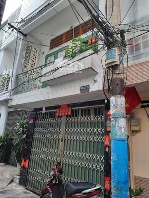 nhà hẻm xh, xe tải, cấp 4 chính chủ bán gấp dt 4*11 huỳnh thiện lộc, hòa thạnh, tân phú chỉ 5,4 tỉ