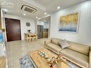 CHUYỂN NHƯỢNG căn 2N - 85m2 - view thành phố - giá trao đổi tại Vinhomes D''capitale