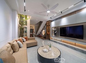 **bán nhà mặt tiền đồ sơn, phường 4, quận tân bình (4,5*17) 6 tầng thang máy; tiện khai thác