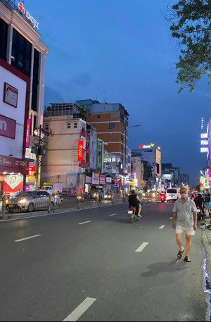 building 6 tầng thang máy mặt tiền phan đăng lưu phú nhuận giá 29.5 tỷ