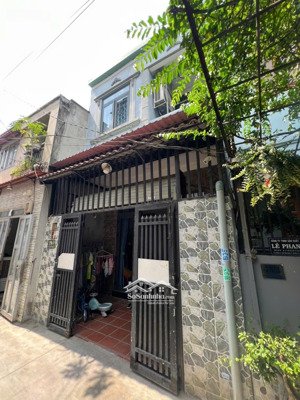 cấn bán nhà 1 trệt 1 lầu 2pn 2 wc hiệp bình chánh, 57m2 giá 5,6 tỷ còn bớt.