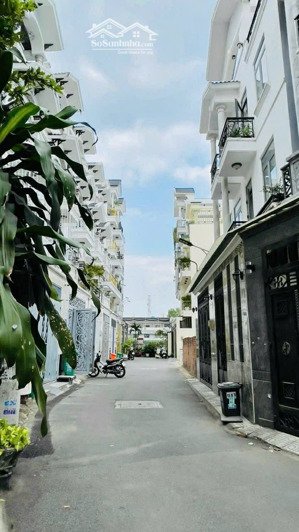 nhà đẹp hẻm 95 lê văn lương , 29m2 3 lầu chỉ 3tỷ1