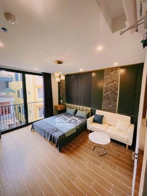 tòa ccmn tam khương, 18pkk, dt đều đặn 1.3 tỷ/năm, sát đh y, 7t thang máy, pccc tiêu chuẩn, gpxd