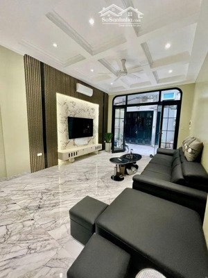 trung tâm ba đình khu phân lô cán bộ, nhà cực hiếm 6 tầng thang máy, xây mới, hoàn thiện tỉ mỉ