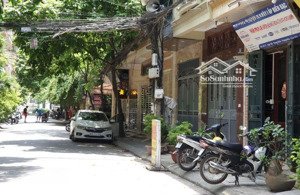 nhỉnh 300tr-phân lô vip cầu giấy- gara oto- kinh doanh đỉnh- oto tránh