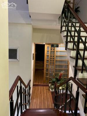 Bán nhà phố Thái Hà Đống Đa kinh doanh ô tô 50 tỷ. Ô tồ tránh nhau kinh doanh