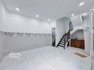 nhà 4 tầng đúc btct 27.1m2 - nguyễn kiệm - p3 - gv. chỉ 4.15 tỷ