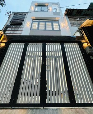 nhà mới đẹp dọn vào ăn tết- chỉ 5,76 tỷ còn tl