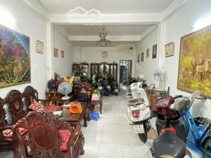 196 ngô gia tự quận 10 nhà 4 tầng nhiều phòng ở kết hợp kinh doanh