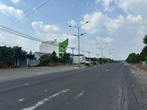 siêu phẩm lô góc mặt tiền đường nguyễn văn linh - tại phường chơn thành đất rộng 295m2 full thổ cư