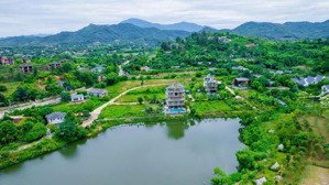 lô đất chính chủ cần bán nằm ngay mặt hồ yên bài lh 