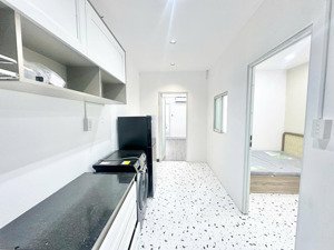 khai trương căn hộ 2 phòng ngủ, 1pk, 50m2, ban công, máy giặt riêng ngay huỳnh văn bánh gần q1, q3