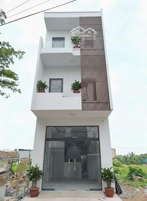 nhà mới 4x17-3 tầng - mặt tiền kdc long hòa thanh toán 500tr nhận nhà ngay