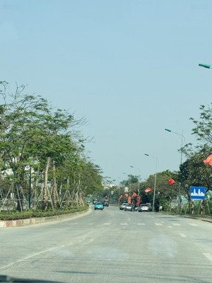 hàng hiếm tại yên thái 110m full tc đường thông.