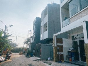 3.99 tỷ - 60.3m2, ngang 5.2m lớn. liền kề đông tăng long. đường 6m ô tô tránh