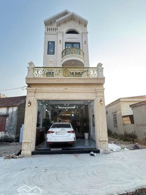 biệt thự mini mẫu mái thái có gara tại kiến phong, đồng thái.