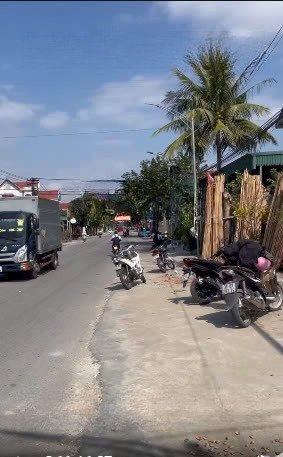 cho thuê mặt bằng kinh doanh mặt tiền 20m, sân 250m², giá thỏa thuận, chính chủ