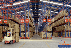  TOÀN PHÁT LOGISTICS – GIẢI PHÁP KHO BÃI & VẬN TẢI TOÀN DIỆN CHO DOANH NGHIỆP 