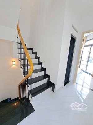 nhà đẹp huỳnh tấn phát, hẻm oto, 77m2 4pn chỉ 5tỷ650,