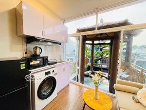 cho thuê chdv full nội thất ban công thoáng gần chợ bà chiểu, thuận tiện di chuyển sang quận 1