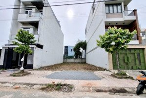 tôi có lô đất cần bán ở đường trung lập, xã trung lập thượng, củ chi, tphcm giá 1 tỷ 200