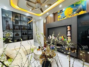 bán nhà riêng trung tâm q ba đình, nhà mới full nội thất, gần ô tô, dt 46m2 x 6 tầng, giá 14.5 tỷ