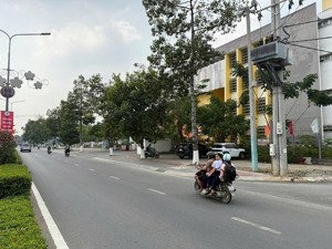 bán đất đường nguyễn an ninh, phường dĩ an 108m2 (5x21) giá tốt 4.5 tỷ chính chủ