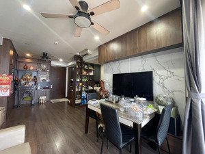 cần bán căn hộ urban hill nội thất cao cấp