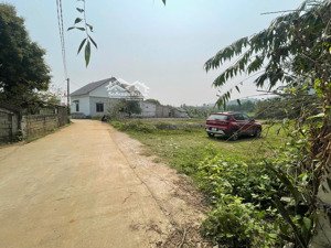 đất nghỉ dưỡng 10m mt yên bài, đường thông ô tô tránh, view thoáng, lưng tựa núi, gần trường-chợ-ub