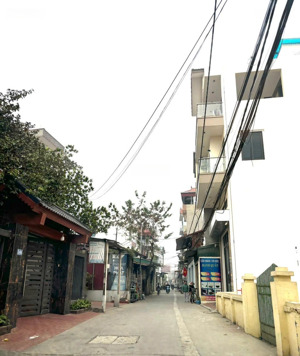 chính chủ cần tiền bán mảnh đất 80m2 phụng thượng, lô góc hai mặt thoáng