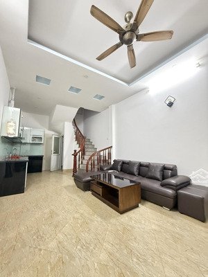 bán nhà hoàng mai, trung tâm, ngõ thông thoáng, dân xây chắc chắn, sđcc nở hậu, 6 tầng, 45m2