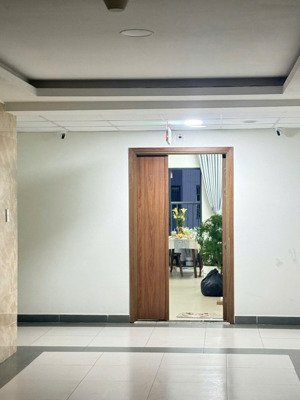 chủ nhà cần bán căn 2pn đã có sổ giá 1tỷ450 lh em chi