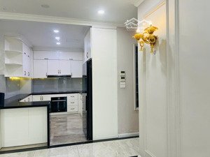 chính chủ cần bán căn hộ toà ct4 vimeco , trung hoà 145m2 3 ngủ, 3 vệ sinh giá chỉ từ 115 triệu/m2