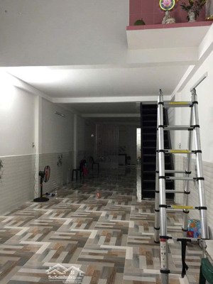 bán nhà mtkd đường tây sơn, p. tân quý, cấp 4, dt: 4.1x27m, giá: 9.5 tỷ tl