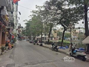 mặt phố giá ngõ, vỉa hè rộng kd đắc địa, view mặt hồ, dt 33m2 * 5tầng, chỉ 12,2 tỷ (ctl)