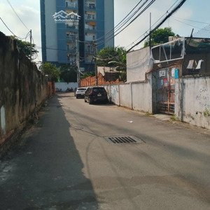 nhà 3 tầng đường số 8, phường linh trung (4mx25m).giá 5,6 tỷ