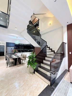 bán nhà 3 tầng mới xây sát văn tiến dũng, hòa xuân, tp đà nẵng