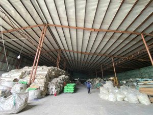 cho thuê kho xưởng 3000m2, mt trần văn giàu, bình tân, giá: 80k/m2/tháng, bình 560kva