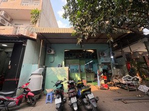 bán nhà 1/ lê văn quới 8x21,5m cấp 4 lửng giá 13.2 tỷ tl đang cho thuê 18tr/tháng