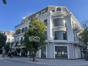 chính chủ cho thuê nhà làm văn phòng, kho, nhà hàng, showroom cạnh vincom plaza cẩm phả, 125-250m2